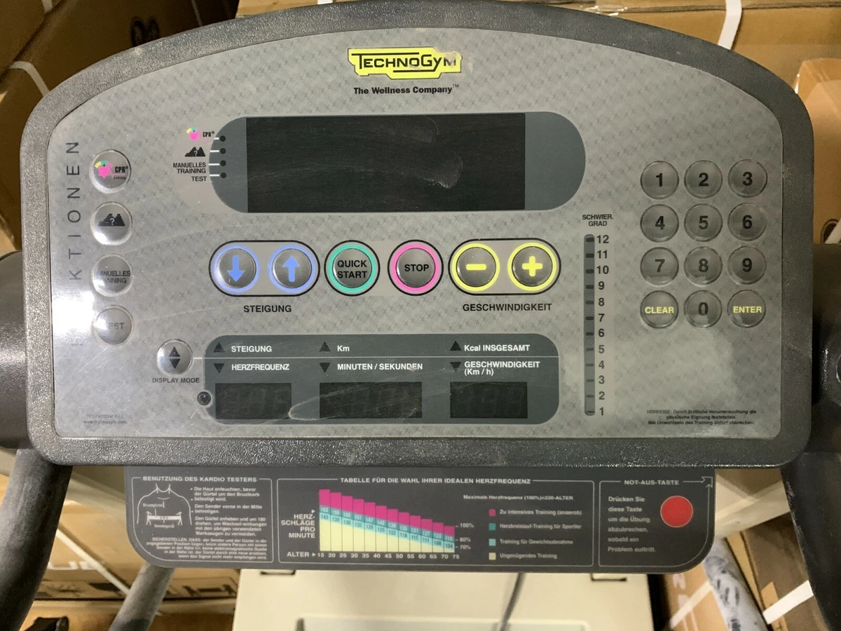 Laufband Technogym RUN XT gebraucht Profi-Fitnessgerät