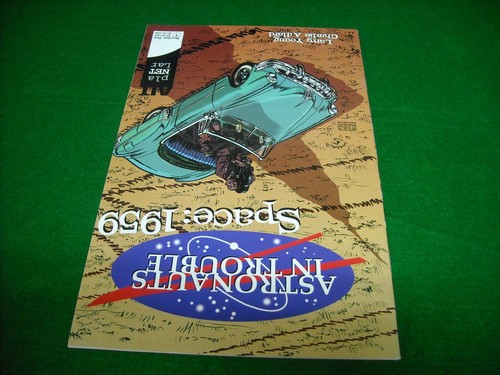 ASTRONAUTS IN TROUBLE #1 JANUARY 2000 COLLECTIBLE COMIC!! - Picture 4 of 7