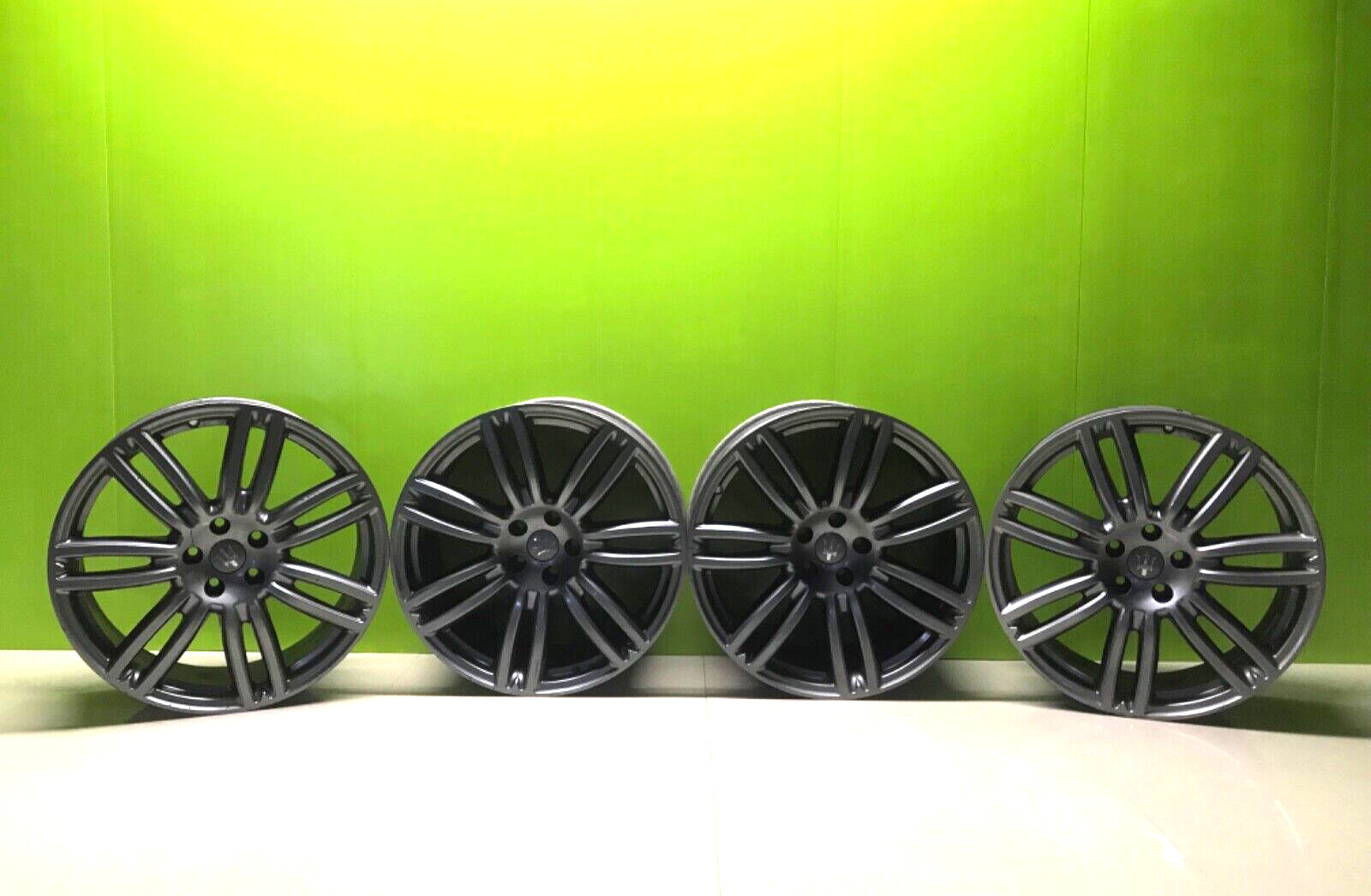 Maserati 2012- set Alloys Wheels 20x8,5j 670016859