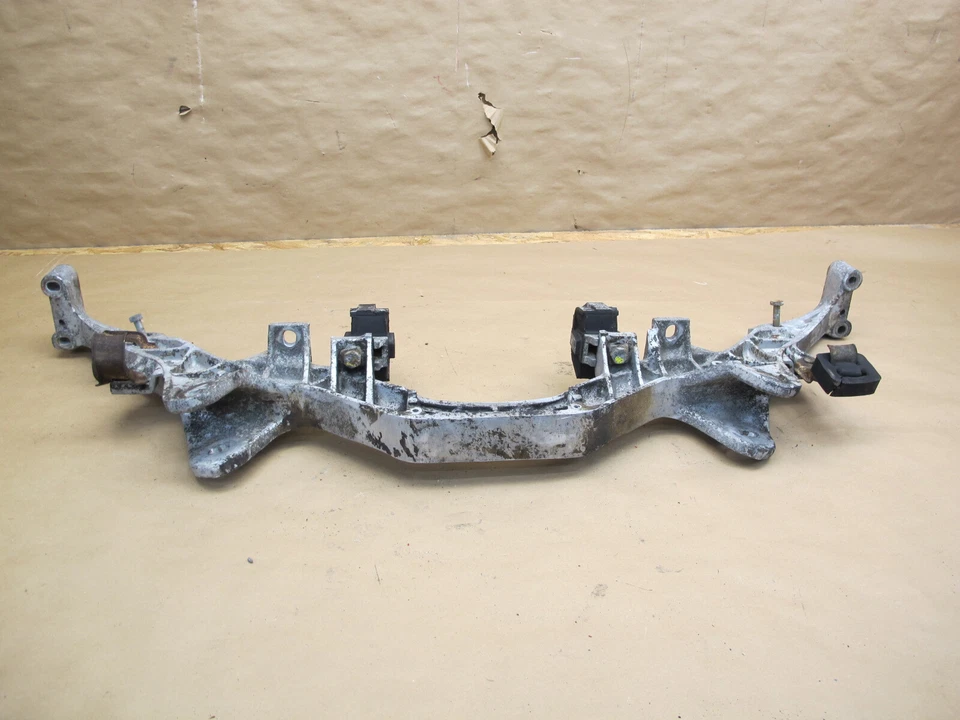 1985-1995 PORSCHE 928 S4 A/T REAR SUB FRAME SUSPENSION CROSSMEMBER CARRIER - Image 4 of 4