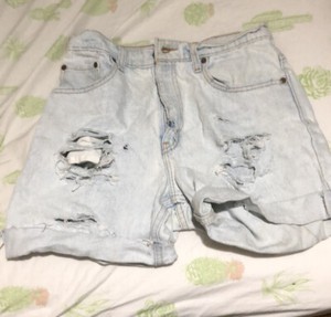 Vintage Levi jean Shorts sz 25