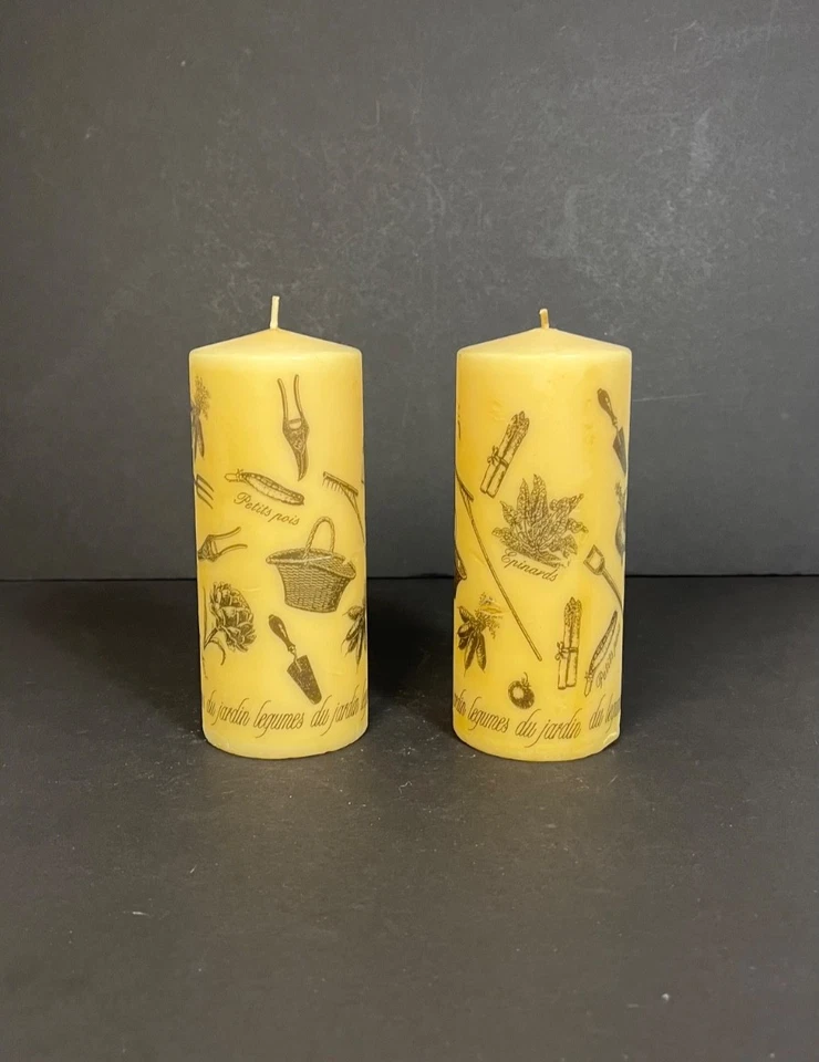 Rosalind Walshe Juego de 2 Velas Pilar Amarillas Rústicas Lengua Francesa ~ SIN USAR Foto 4 de 4