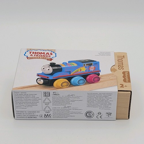Thomas & Friends Day Out With Thomas 2022 Wooden Train Event Exclusive - Picture 6 of 9