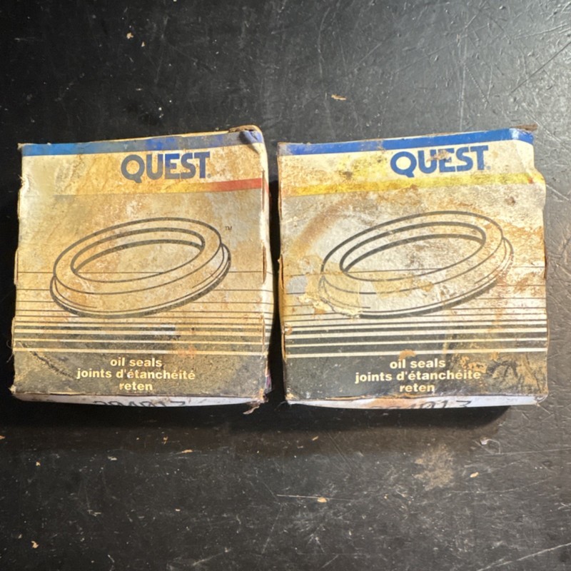 Carquest/National 204013 Multi -purpose Oil Seals (2) New  Rusty