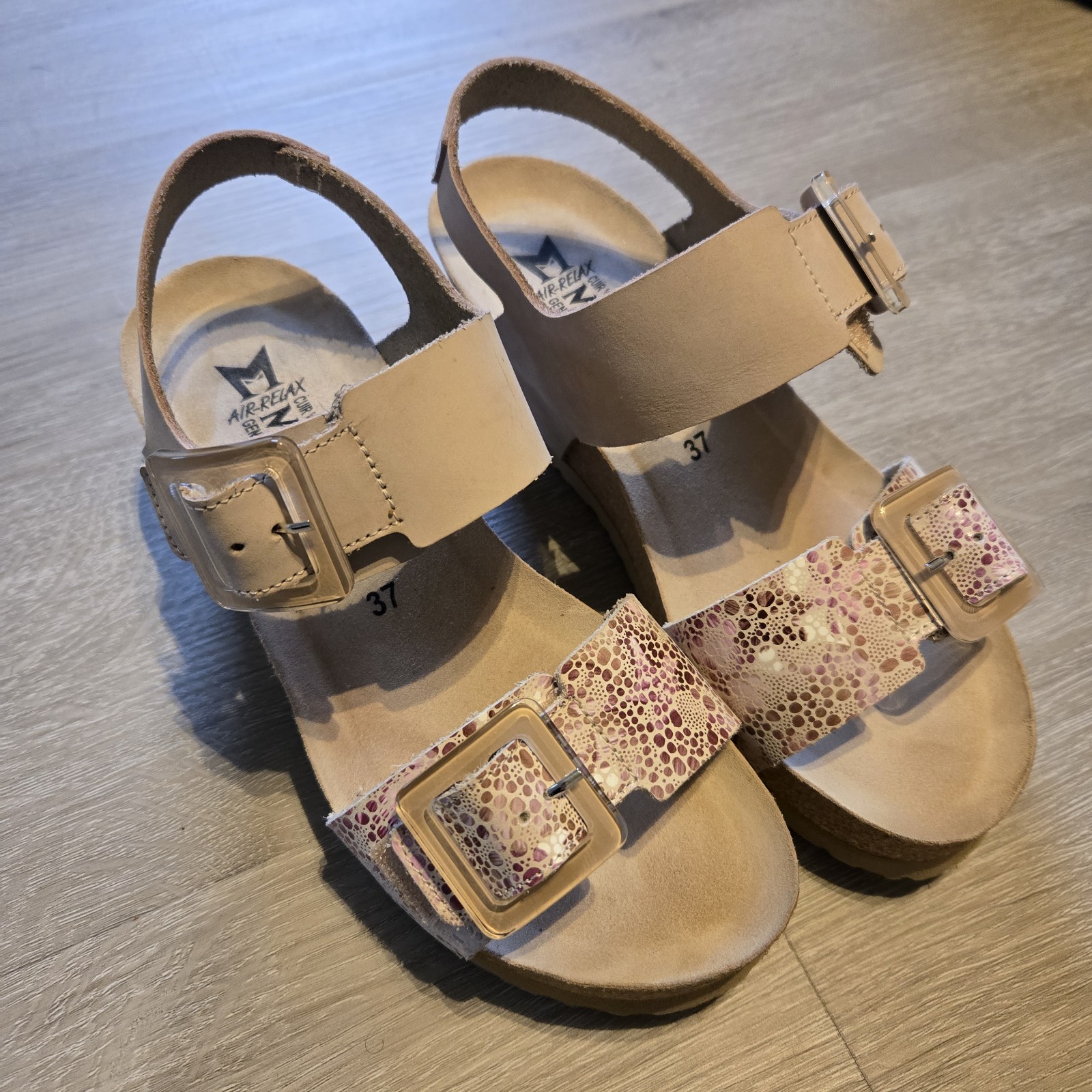 Sandalia cómoda de cuña de cerámica Mephisto Lissia para mujer tallas 37 EE. UU. 7