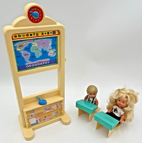 Vintage 1995 Teacher Barbie Doll Classroom Playset w/ Students #3914 See Video!