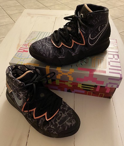 kyrie s2 black