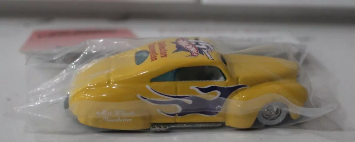 Hot Wheels Newsletter 15th Convention Tail Dragger yellow with real riders  MINT