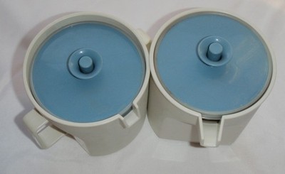 Tupperware VTG Cream & Sugar Set Beige & Blue Push Button Seal Top Lid 1414 & 15