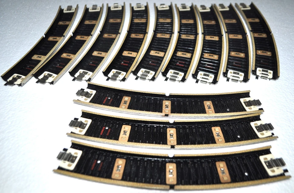 Marklin - Rare 3700 A 1/1 Solid Rail HO Radius Track - SOLD AS (1) ONE PIECE -EX - Image 4 of 4