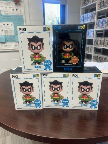 Thrilljoy PIX! ROBIN Teen Titans (Hero) Exclusive LE 6,000 Pieces New In-hand