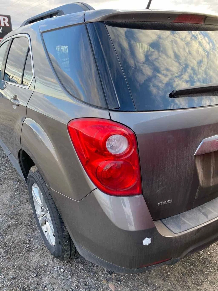 Alternador usado compatible con: Chevrolet Equinox 2012 2,4 grado A Foto 2 de 4