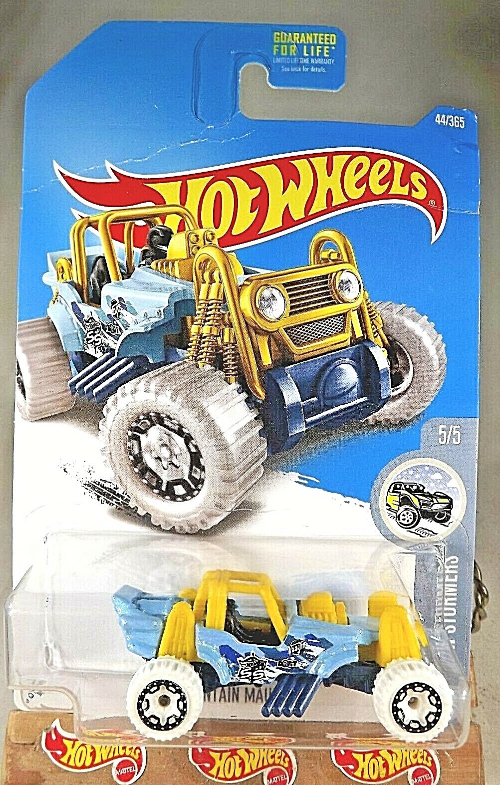 2017 Hot Wheels #44 HW Snow Stormers 5/5 MOUNTAIN MAULER Blue-Yellow wWhiteWheel