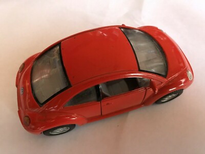Kinsmart - Diecast New Beetle Volkswagen -1:32 w/pull back wheels