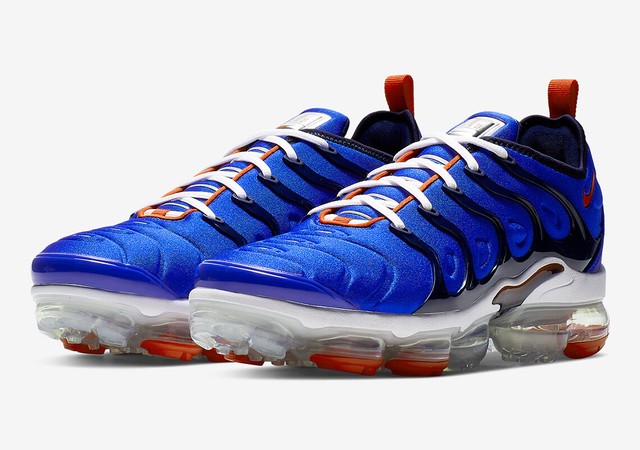 blue and red vapormax plus