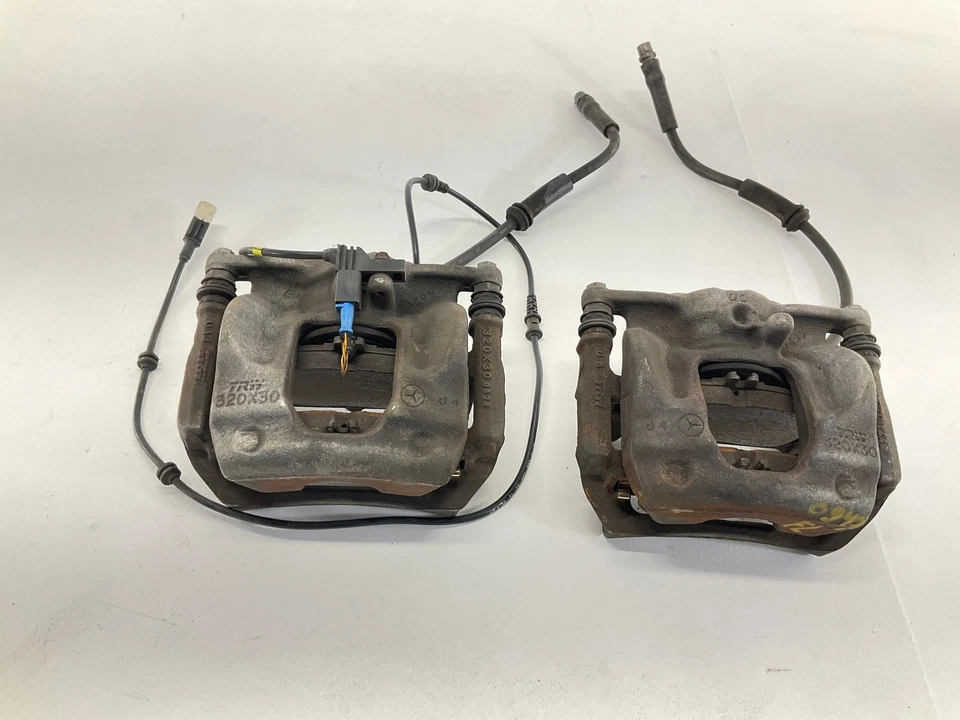 14-19 MERCEDES-BENZ CLA-Class CLA250 Front Left & Right Caliper Pair OEM CM - Image 3 of 4