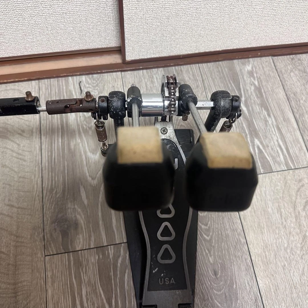 Wagen Stadtzentrum Guggenheim Museum dw 4000 double bass drum pedal