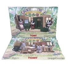 Vintage  Epoch Calico Critters Lot Cloverleaf Corners Sets Kitchen & Bedroom