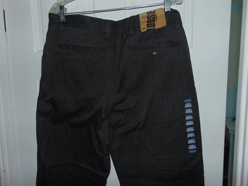 Pantalones informales elásticos Old Navy SUELTOS caquis para hombre talla 34W x 30L gris oscuro - Imagen 3 de 4