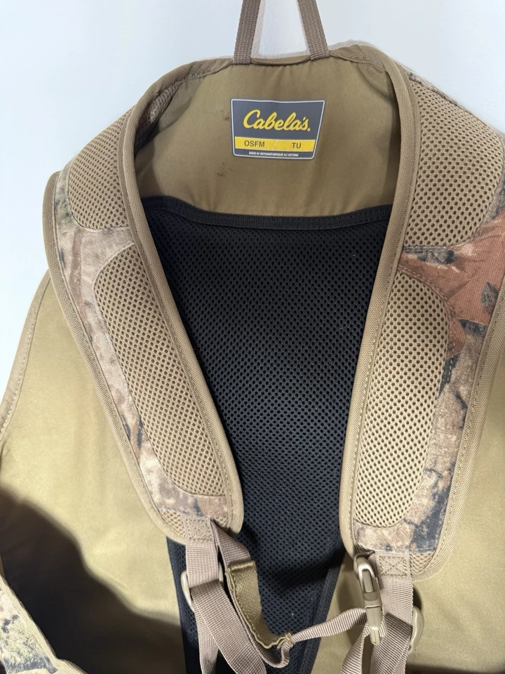 Cabela’s Foul Hunting Camouflage Vest Carrier Turkey Hunting - Image 3 of 4