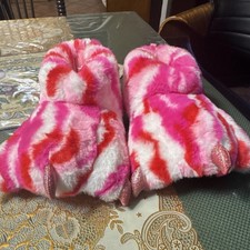 Wonder Nation Monster Claw Slip-On Faux Fur Slippers Pink Red White Kids Size 6