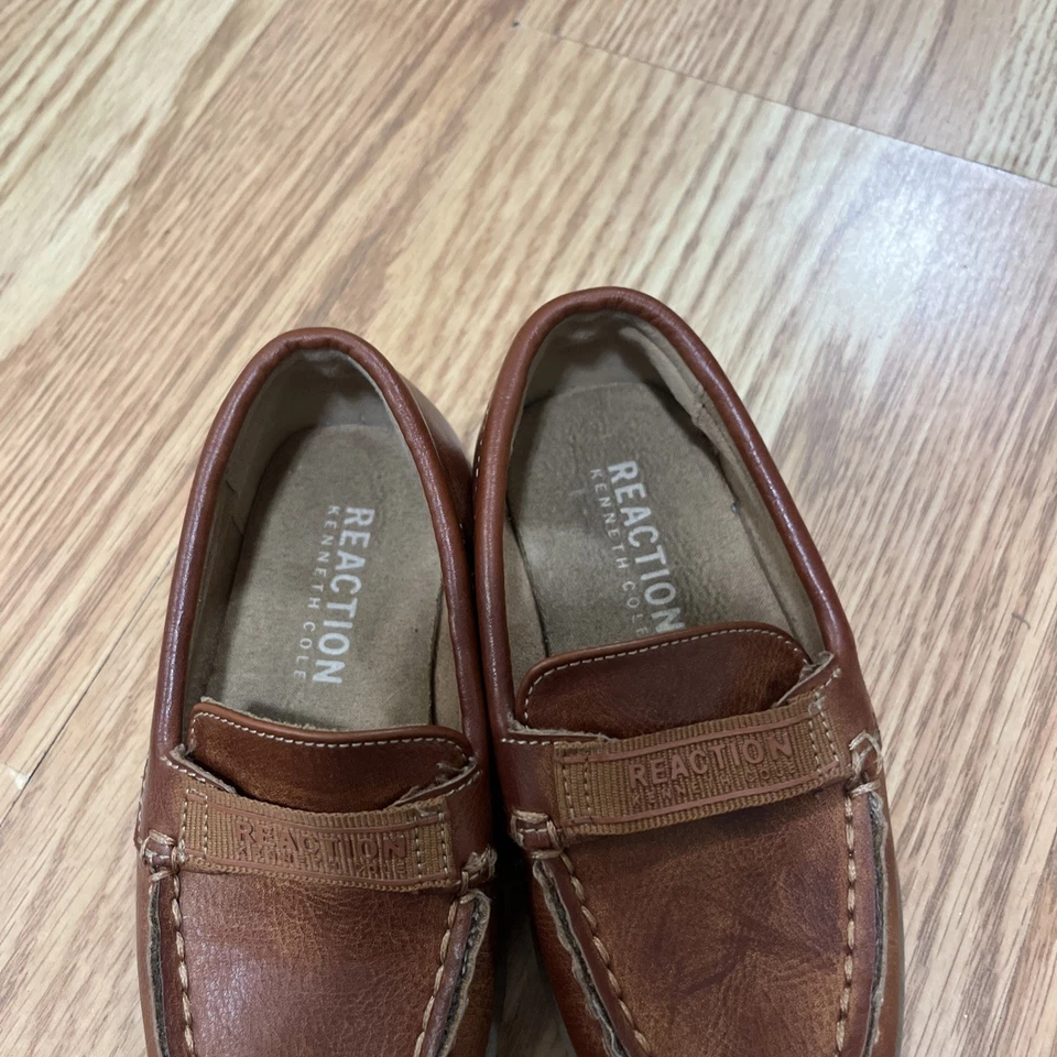 Mocasines Reaction Kenneth Cole Talla 7 Niño Pequeño Marrón Sin Cordones Materiales Hechos por el Hombre Foto 4 de 4