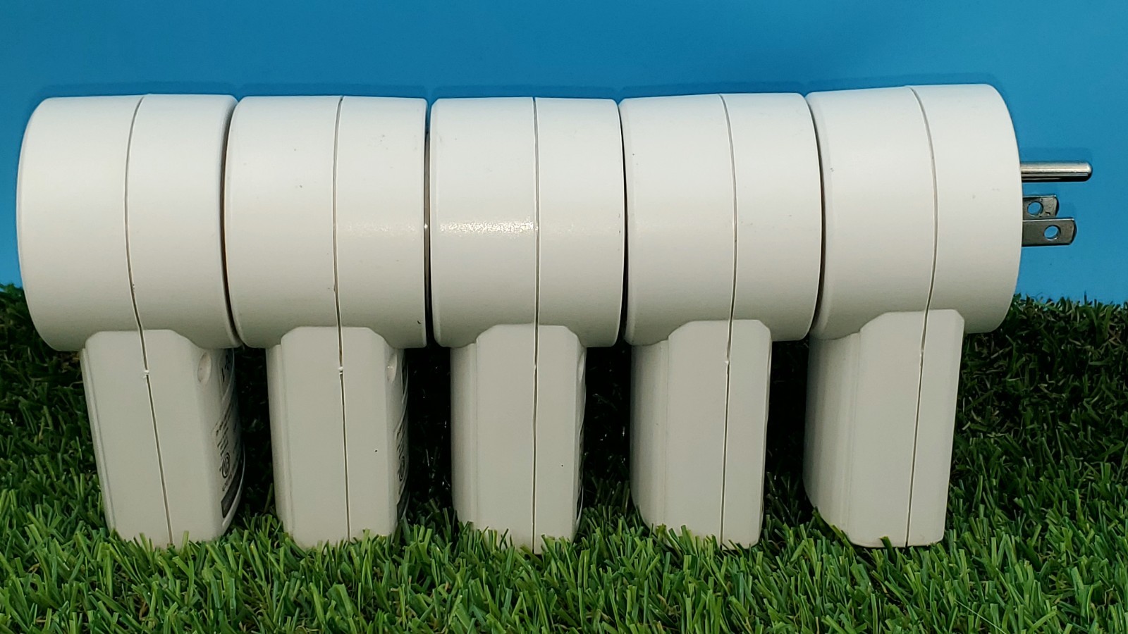 WORKS ZAP Remote Outlet Switch By Etekcity 5 Outlets & Remote (5 Plugs/1 Remote)