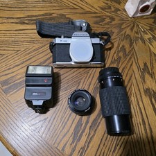 Pentax K1000 35mm Camera Black Silver with Lenses, Flash, Tamrac Bag