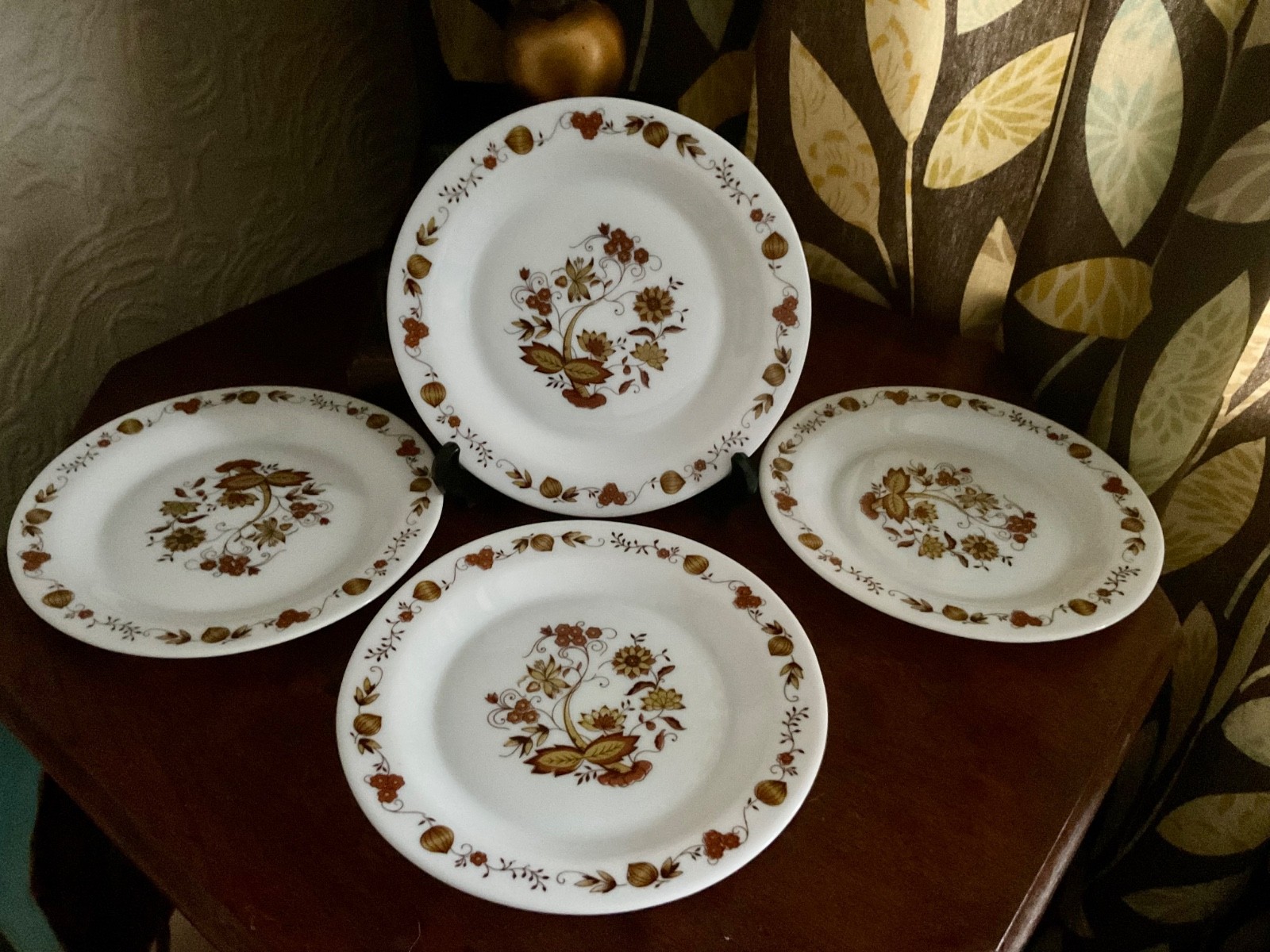 ARC Vintage Arcopal France Milchglas braun Zwiebel Beilagen Teller 19cm x 4