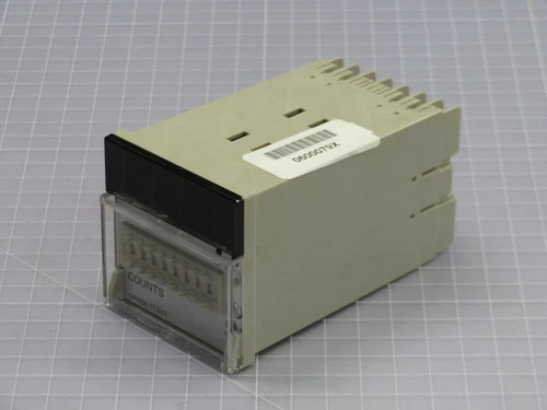OMRON H7AN-R8DM COUNTER DIGITAL LED MEMORY T227651