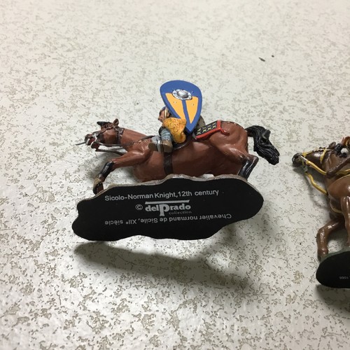 3 X DelPrado Collection - Vintage Cavalry Figurines. See Pictures - Picture 6 of 8