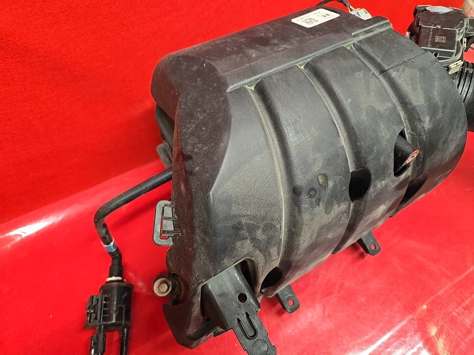 GM Chevy Buick GMC L4 2016-2022 colector de admisión superior de gasolina plenum - ¡34 k millas! Foto 3 de 4