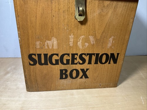 "ANTIGUA CAJA DE SUGERENCIAS DE MADERA, CONSEJO PARROQUIAL / IGLESIA 10,5""x11""x7""" - Imagen 4 de 10