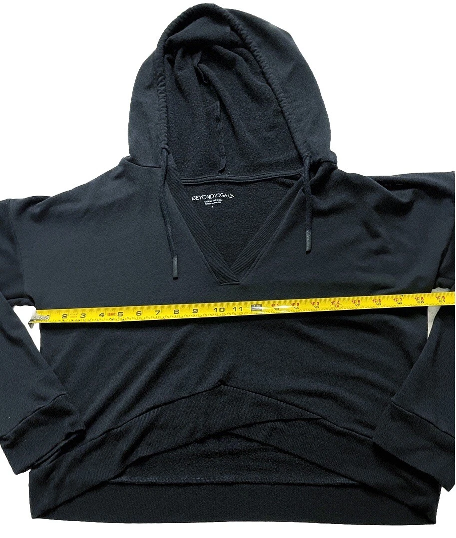 beyond-yoga talk it over cropped super soft hoodie