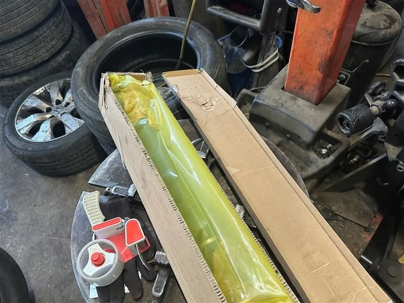 (LOCAL PICKUP ONLY) Front Drive Shaft NV233 Transfer Case 26.25 Inch Long Fits 0 Foto 3 de 3