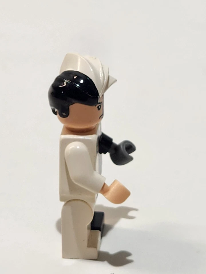 LEGO 7781 Two-Face Minifigure The Batmobile: Two-Face's Escape - Image 2 of 4