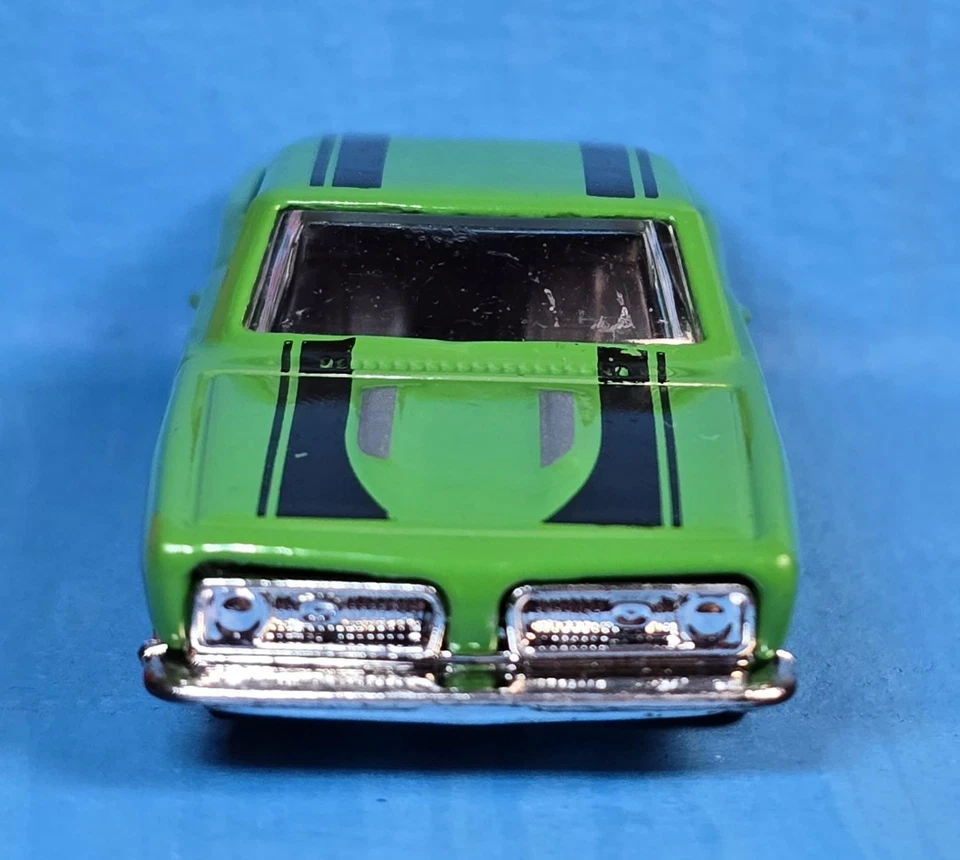 Hot Wheels '68 Plymouth Barracuda Formula S verde vintage Muscle Car 01 Foto 3 de 4