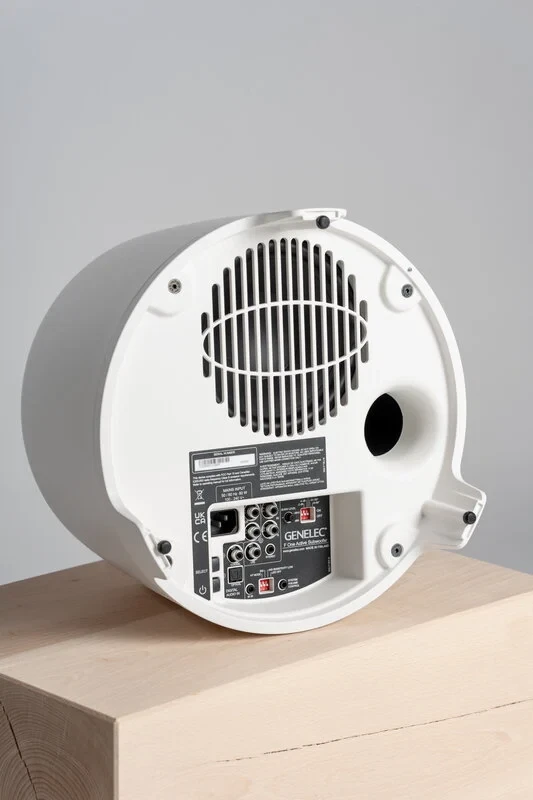 Genelec F ONE BWM Aktiv Subwoofer in weiß-- ORIGINALVERPACKT -- - Bild 3 von 4