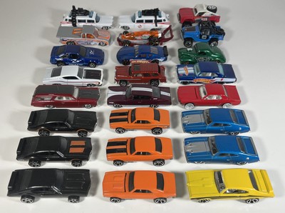 2010 Hot Wheels Lot Of 24 Loose 67 Camaro Olds 442 GTO Torino Mustang Charger