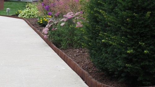 Flexible Brown Natural Lawn & Landscape Border Edging (8-Pack) 20 Feet - Picture 5 of 6