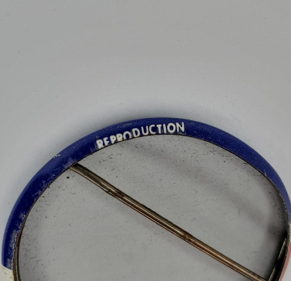 VINTAGE POLITICAL BUTTON ADLAI STEVENSON, 1972 repo CAMPAIGN PIN BACK - Image 3 of 3