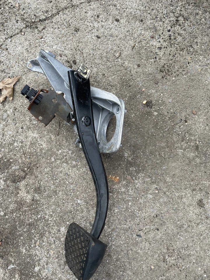 BMW 328I E46 2000 pedal de freno automático un interruptor Foto 2 de 3