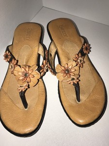born leather flip flops