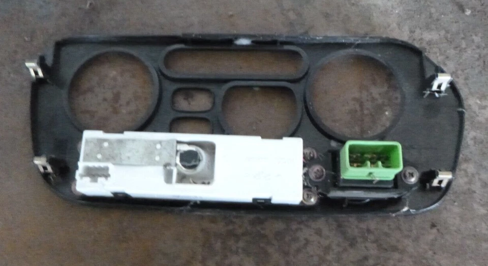 Mitsubishi Lancer CE 6/96-03 sedán y cupé control de calefacción moldura envolvente Foto 2 de 2