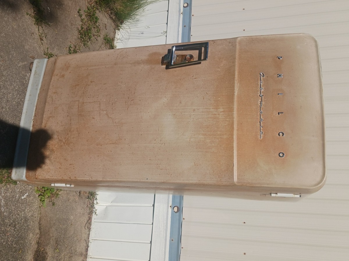 Vintage 1959 Philco Automatic Refrigerator (working condition all