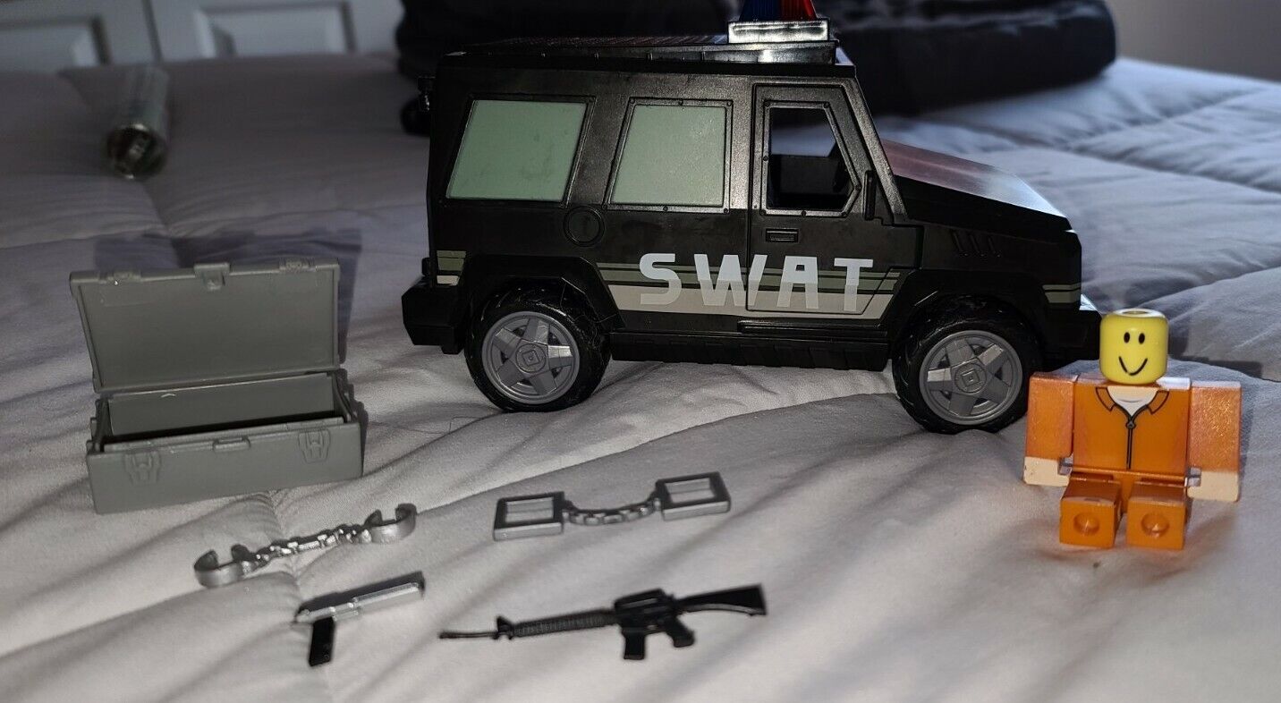 Roblox Action Collection Jailbreak: SWAT Unit Vehicle [Includes ...