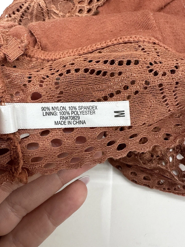 Top halter de encaje naranja talla mediana True by Rue 21 para mujer Foto 4 de 4