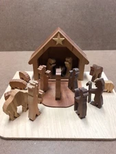 Handmade 17-pc Wooden Manger Nativity Set. Self-contained. Great Christmas Gift!