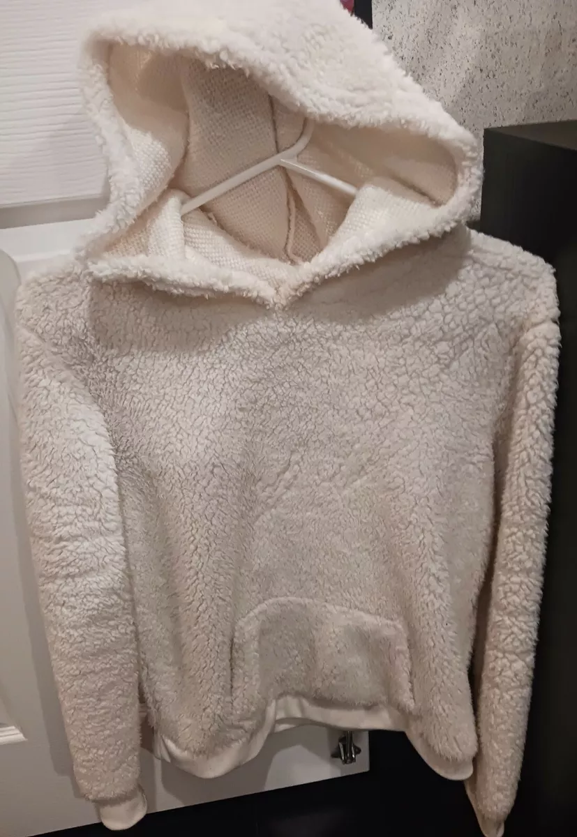 Forever 21 fluffy best sale hoodie