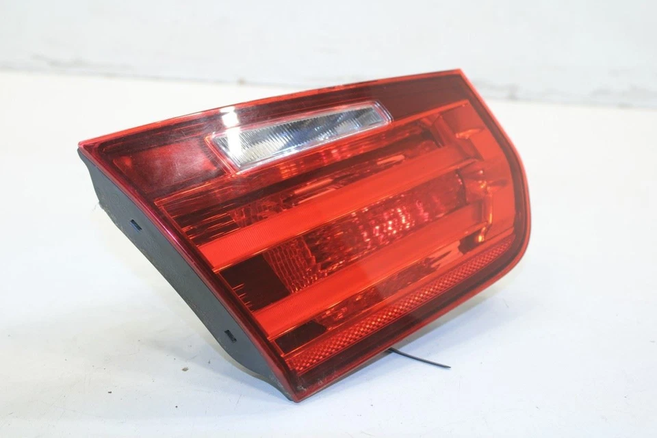Luz trasera izquierda del lado del conductor BMW 328I xDrive SULEV 2013-15 63217372793 Foto 3 de 4